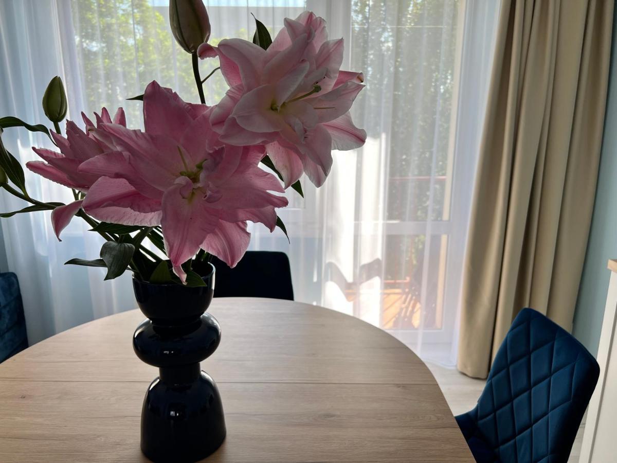 Apartament Bari Świnoujście Exteriör bild